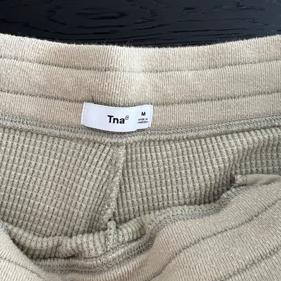 Aritzia Joggers - Picture 3 of 3